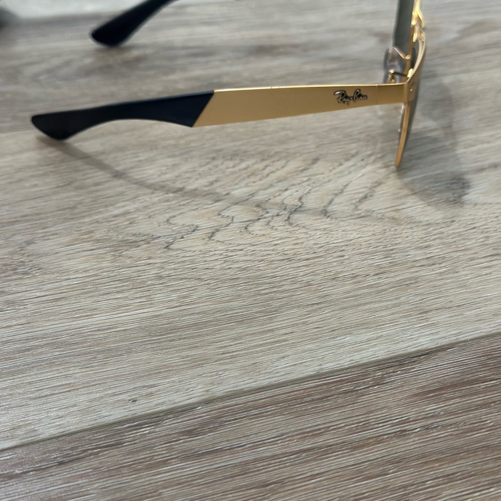 Ray-Ban Gold Frame Sunglasses - Picture 5 of 5